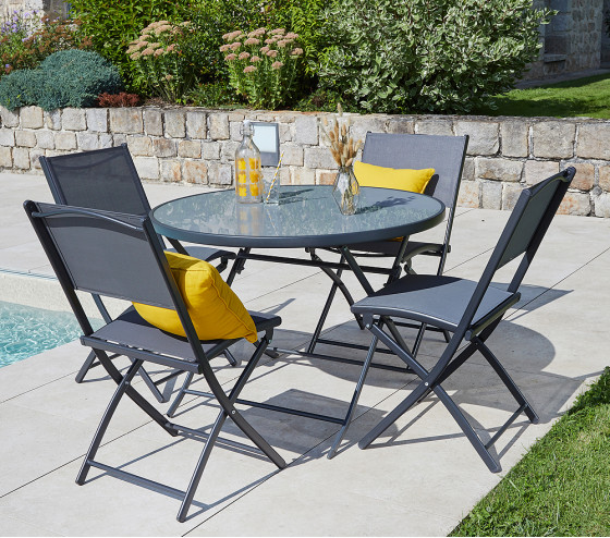 CHANTILLY - Table de jardin... CHANTILLY - Table de jardin...