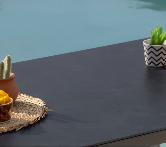 Mange-debout - 4 personnes...